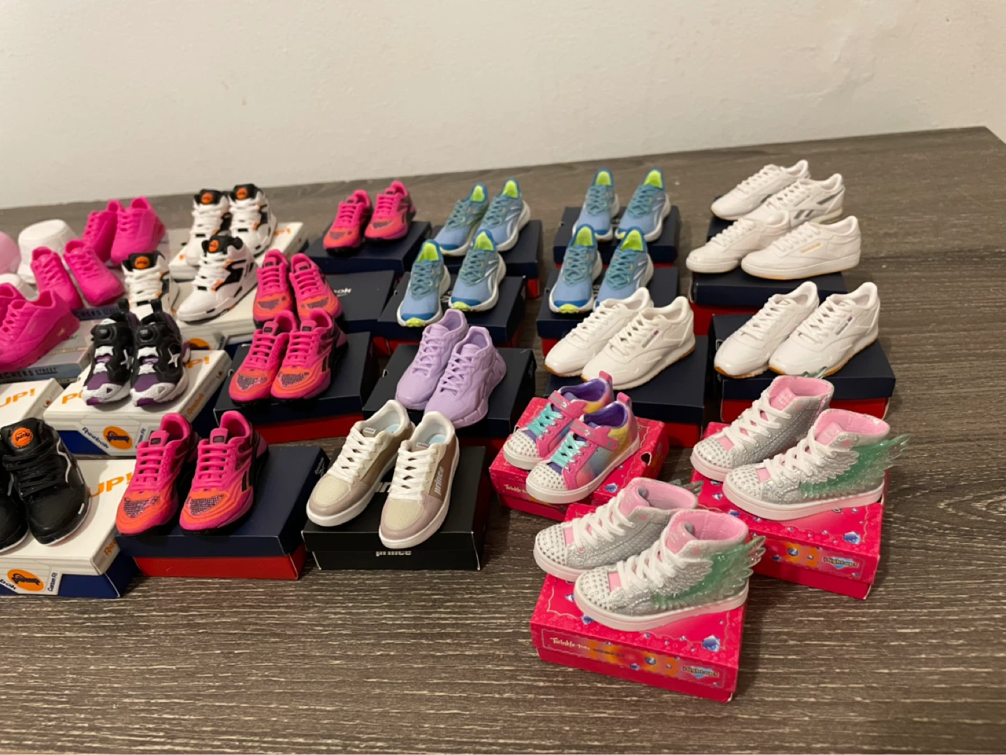 49pc Mini Brands (TOYS/COLLECTIBLES LOT) - photo 5