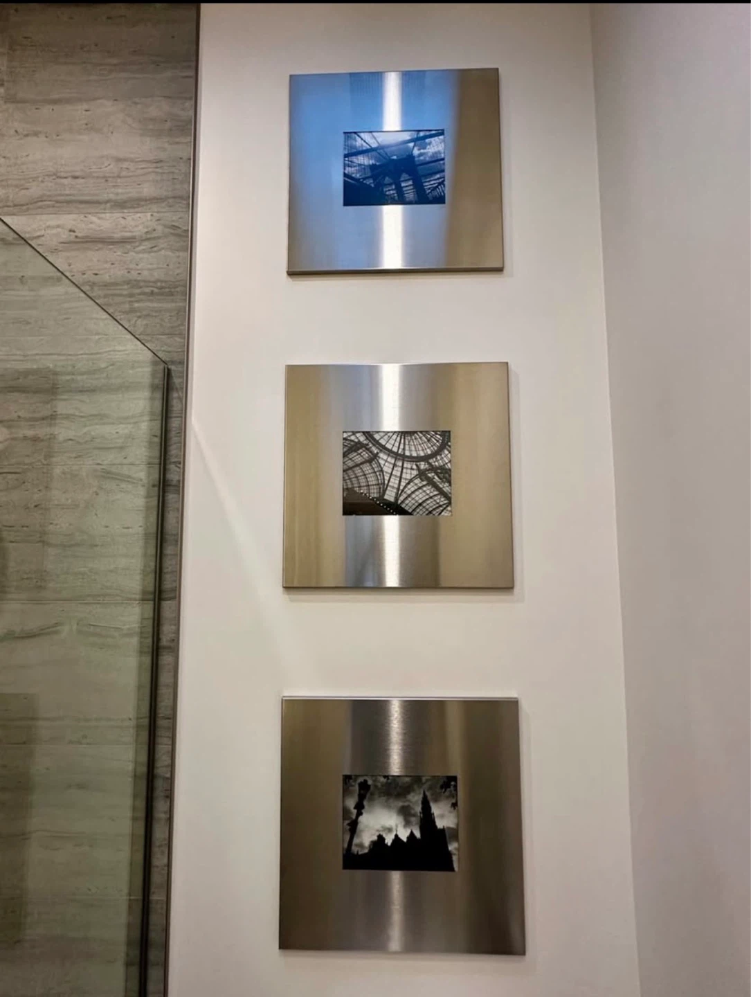 Large Room and Board Manhattan Frames. - photo 3