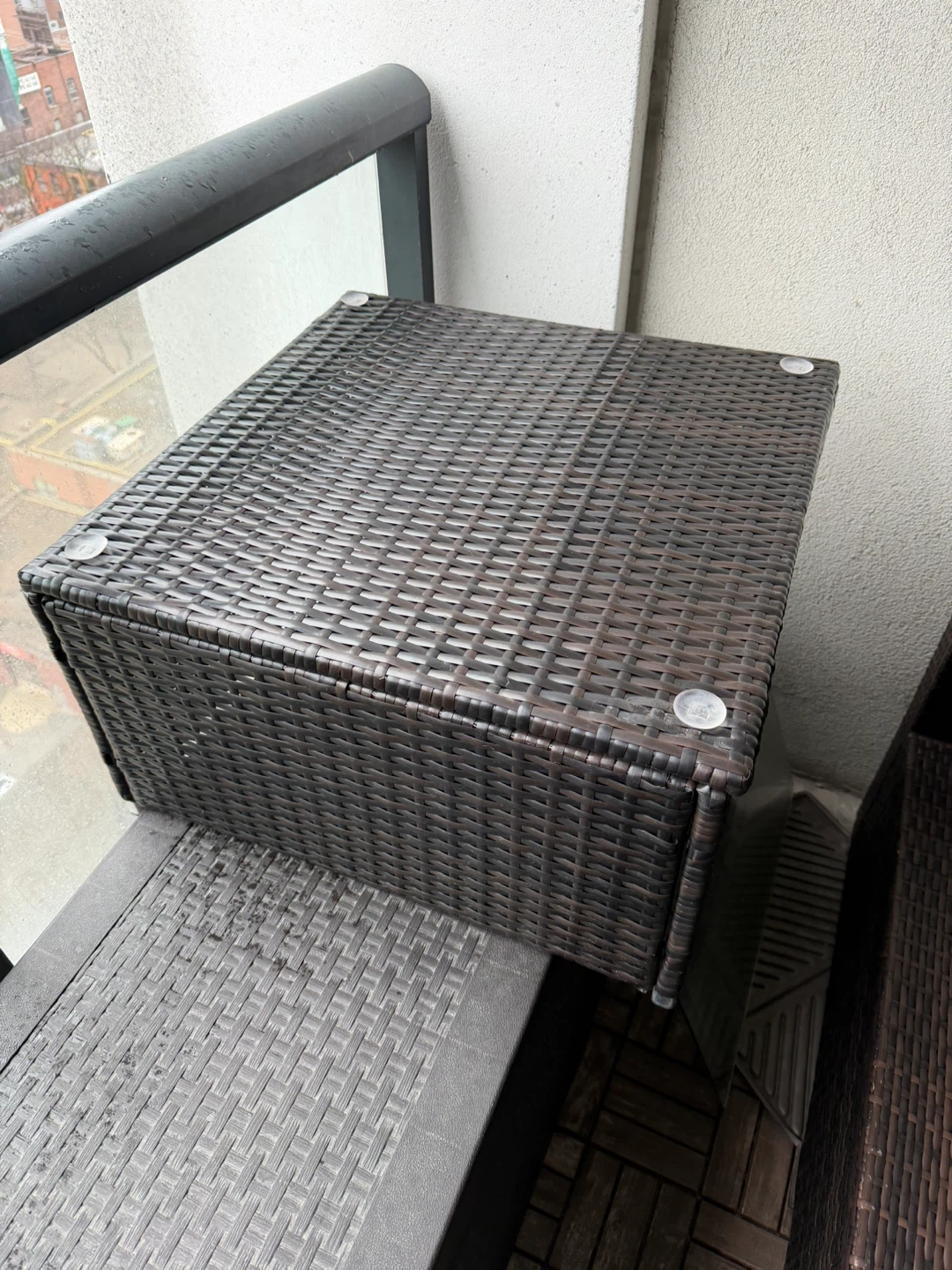 Outdoor patio set WITH chest included - photo 4