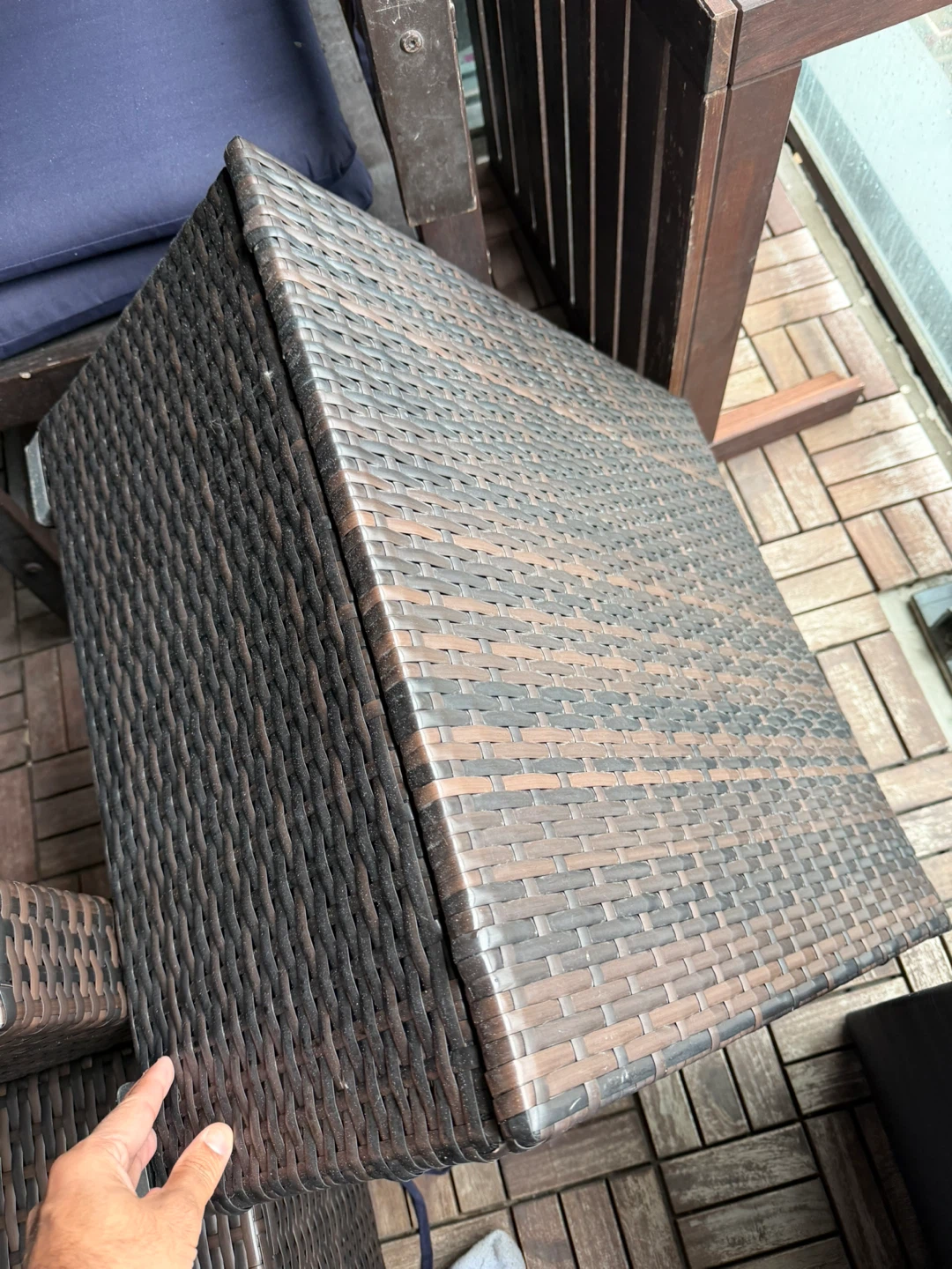 Outdoor patio set WITH chest included - photo 3