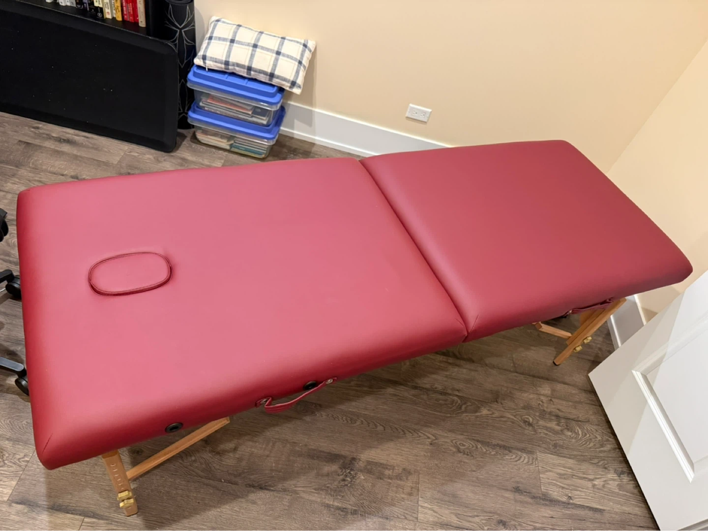 BestMassage Red Portable Massage Table with Carrying Case
