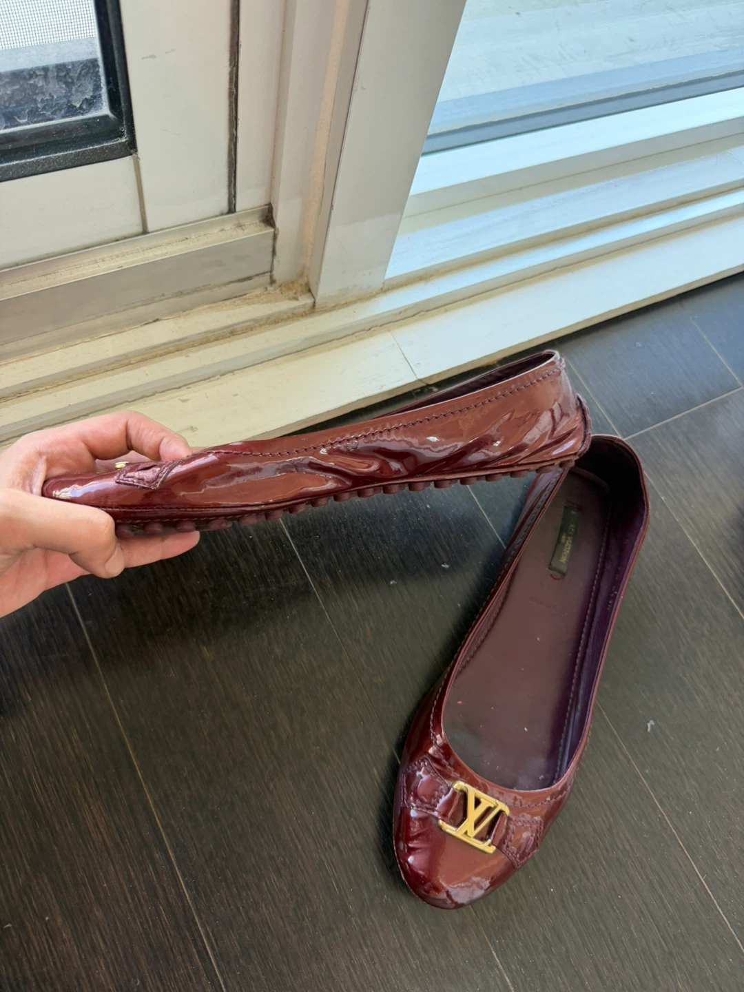 Louis Vuitton Burgundy Patent Leather Flats - photo 3
