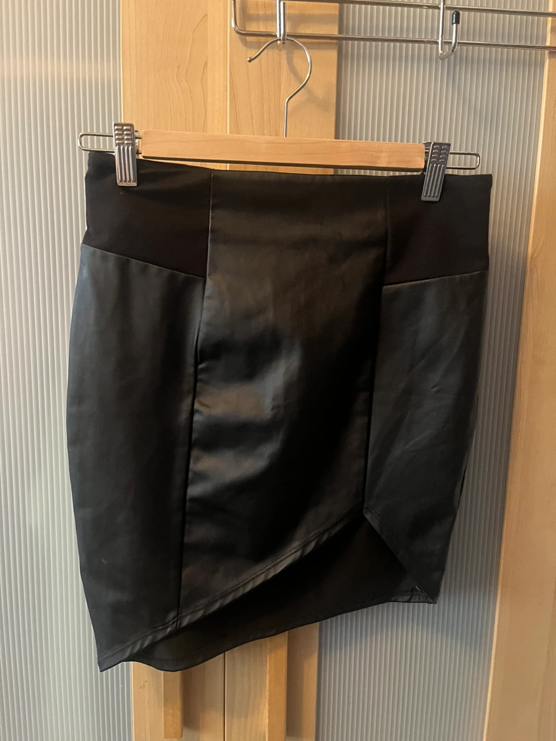 Mini Skirt, Faux Leather,Black, Revamped,Stretchy, L
