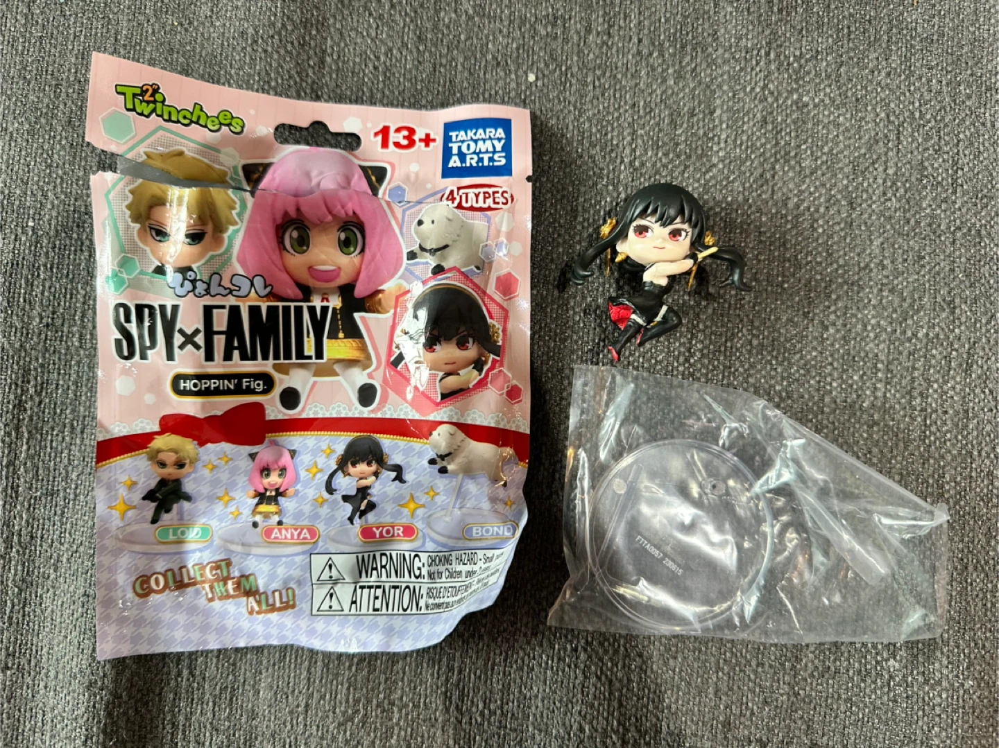 Opened spy family blind bag- Yor