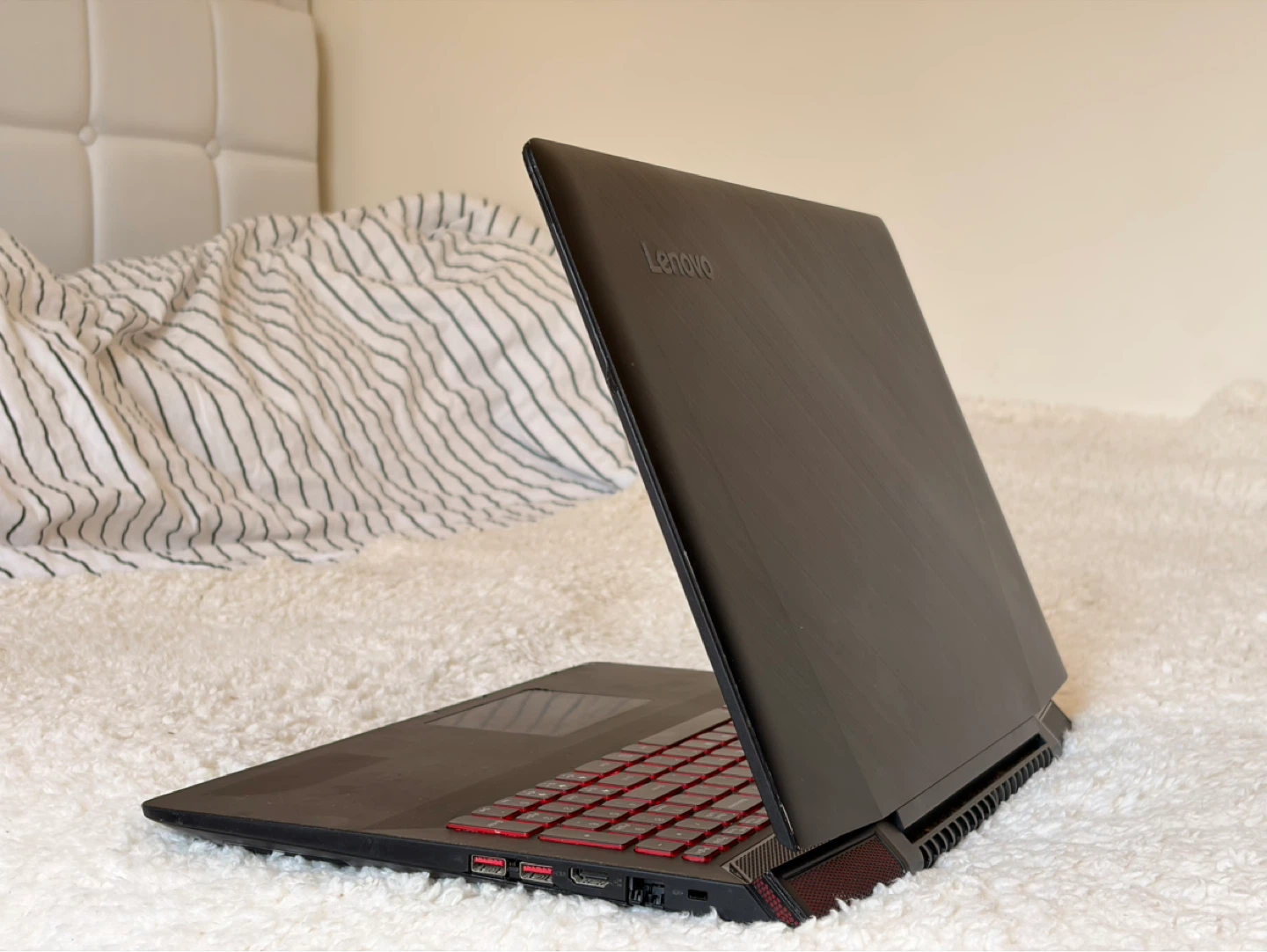 Lenovo Legion Gaming Y700 Laptop - 4 Cores / 8Gb / SSD+HDD - photo 3