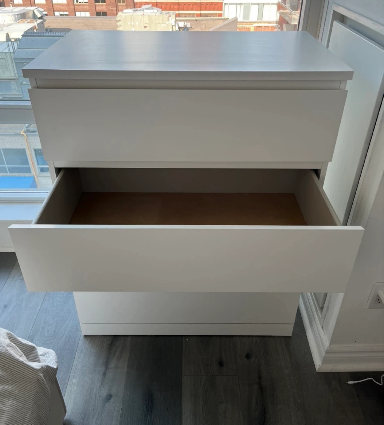 IKEA STORKLINTA Malm 4 drawer dresser - photo 4