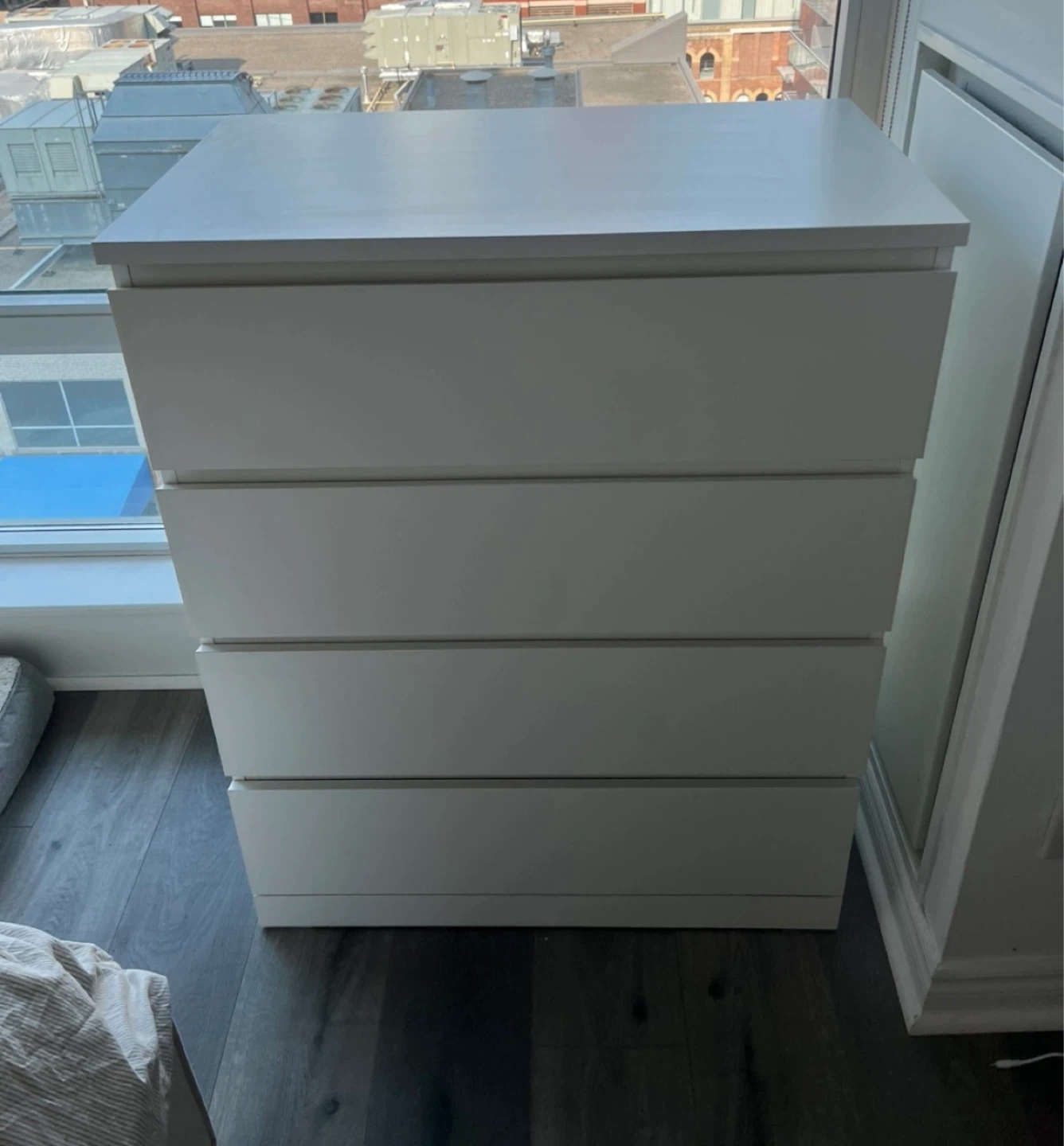 IKEA STORKLINTA Malm 4 drawer dresser - photo 2