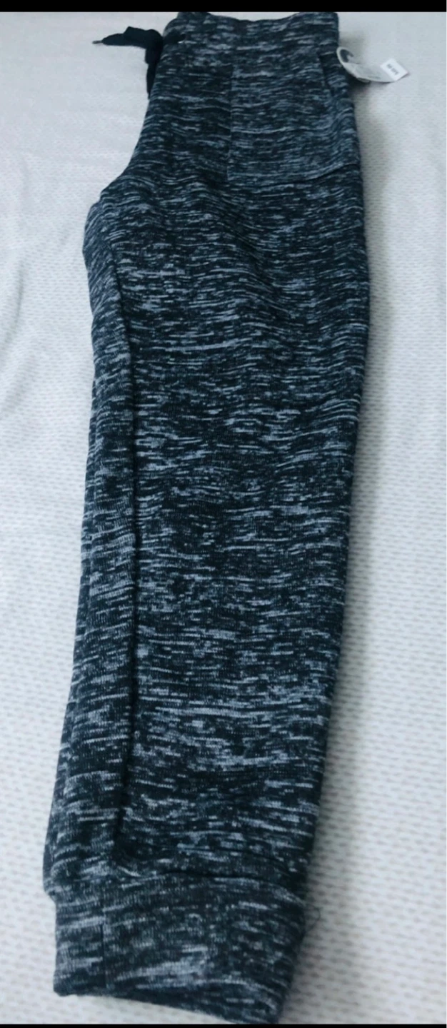 Active Wear Joggers - Size L - photo 3