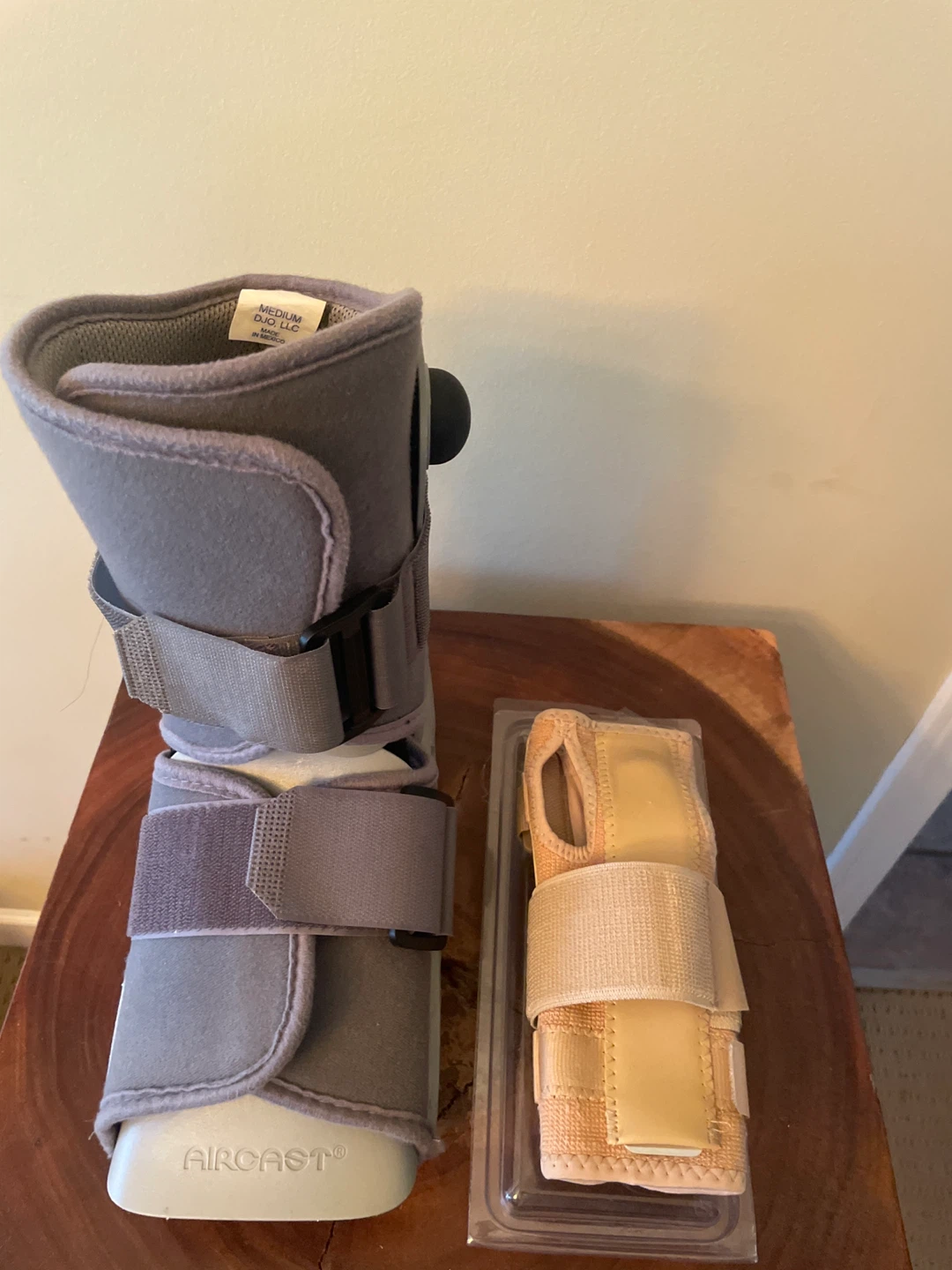 Aircast Walking Boot with Wrist Brace