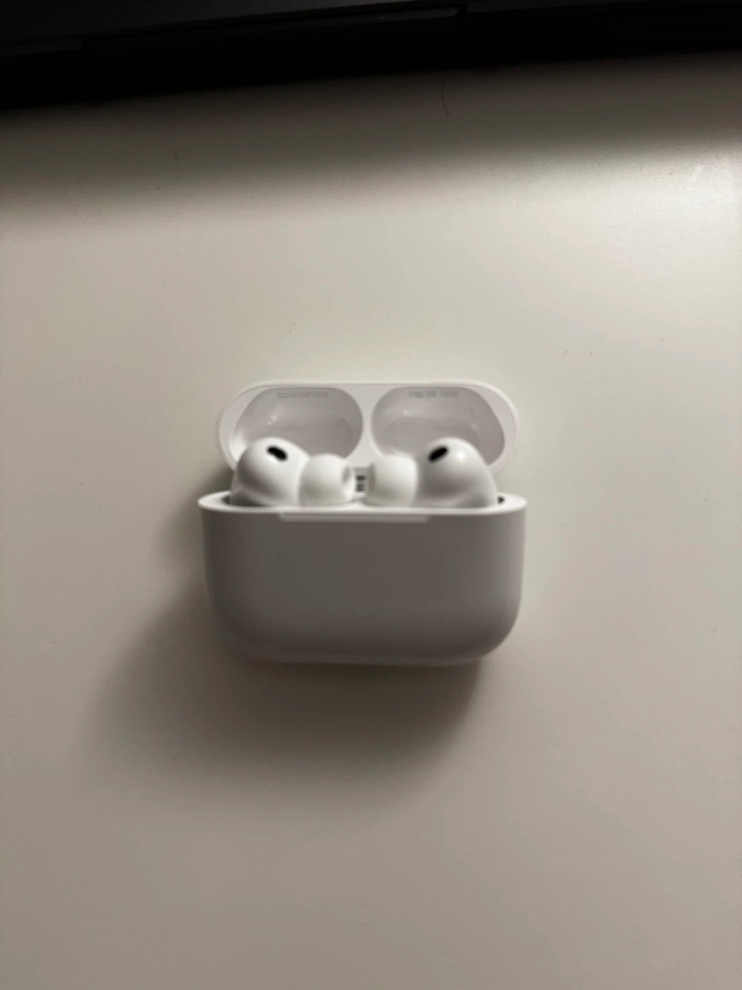 Apple AirPods Pro (3rd Gen) - photo 3