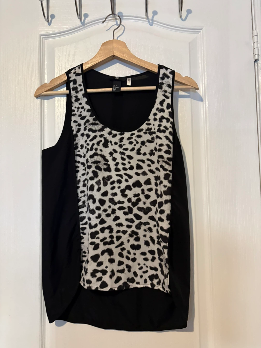 H&M Black & White Leopard Print Tank Top