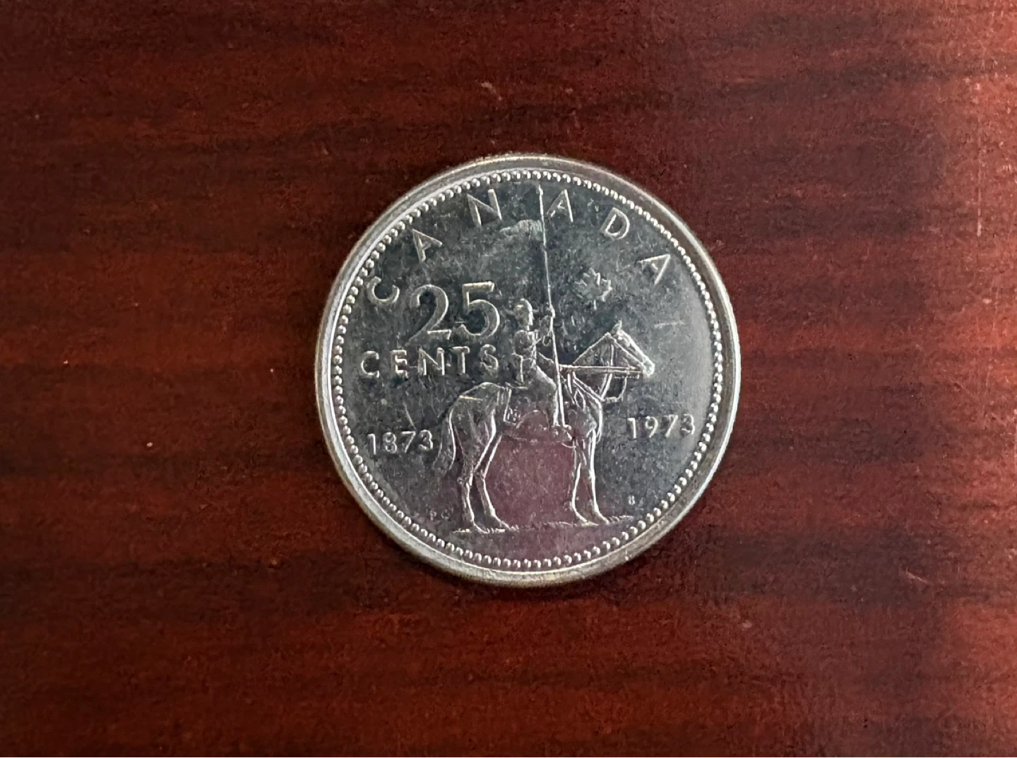 Canada 1973 25 Cent RCMP Centennial Quarter Coin - photo 3