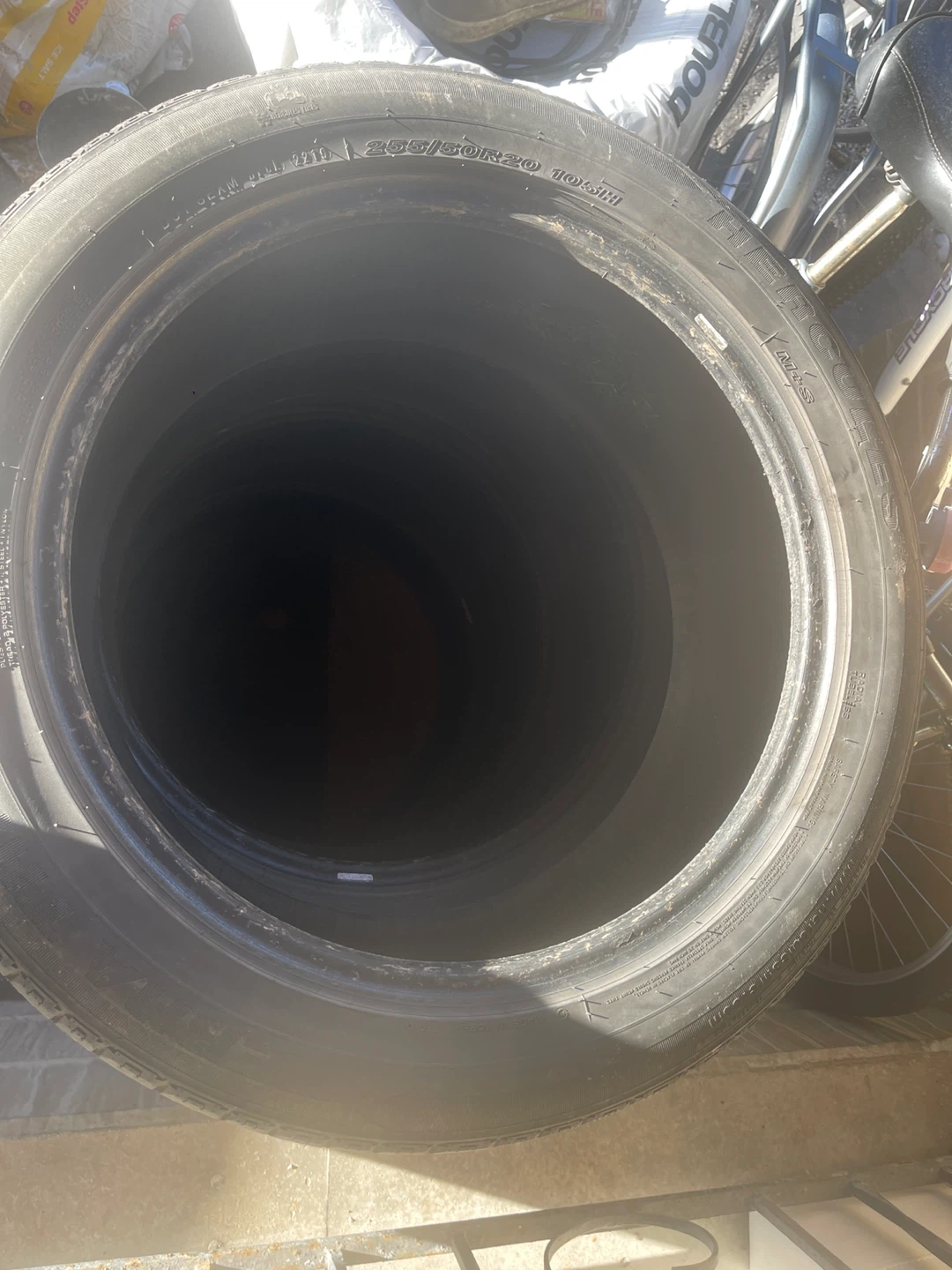 Set of 4 Tires - 255/50R20 - photo 4
