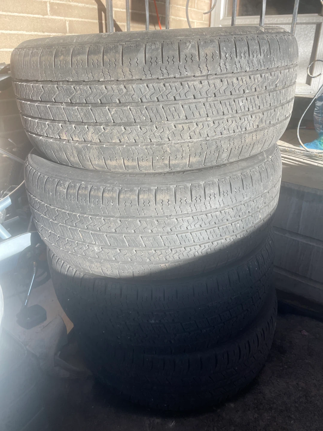 Set of 4 Tires - 255/50R20 - photo 5