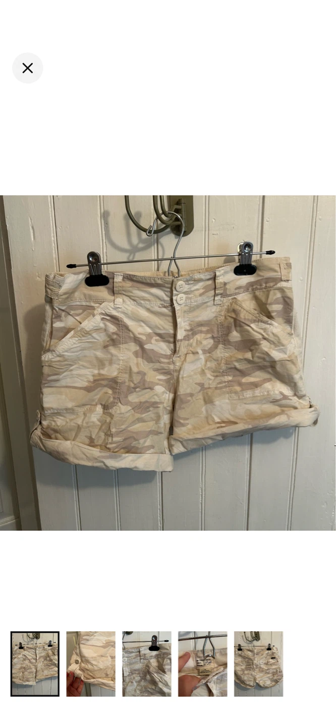 Sanctuary Camo Cargo Shorts Size 29