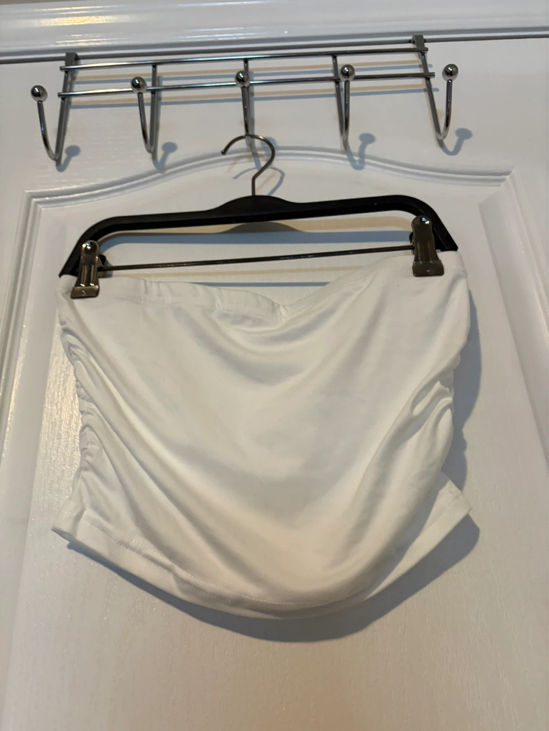 White ruched strapless tube top