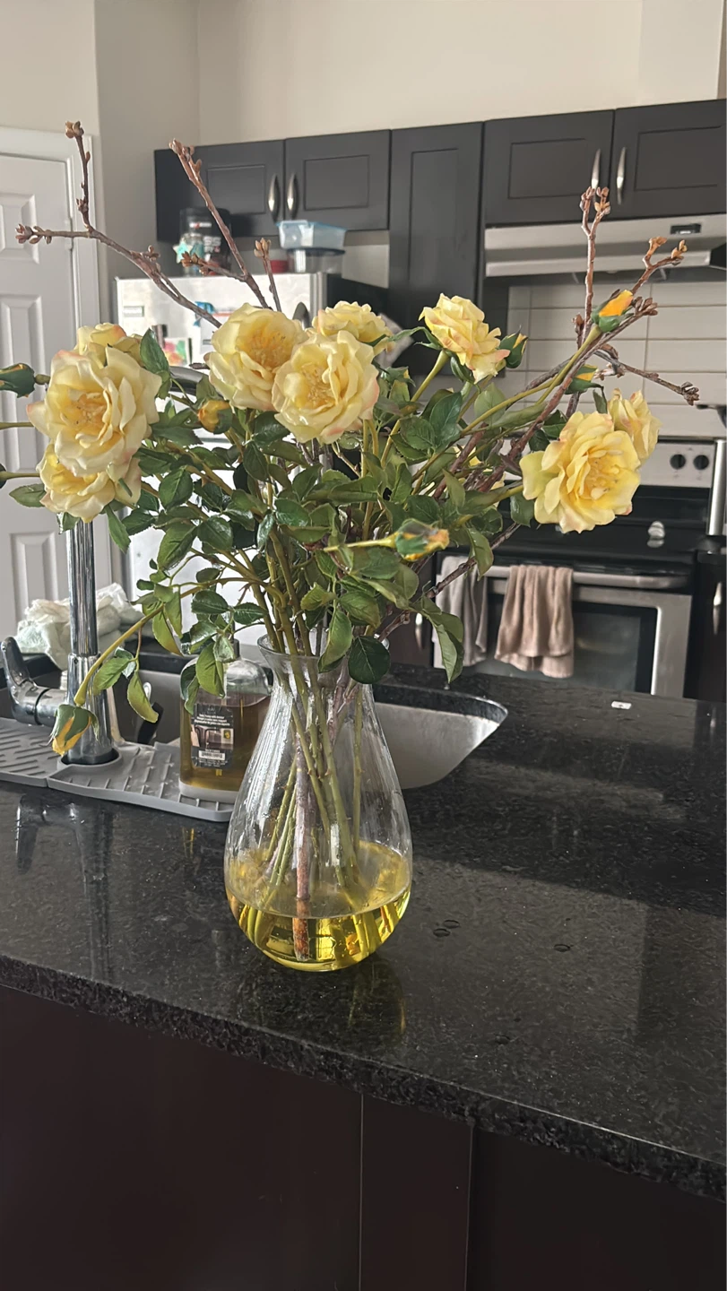 Artificial Yellow Roses in Glass Vase - photo 2