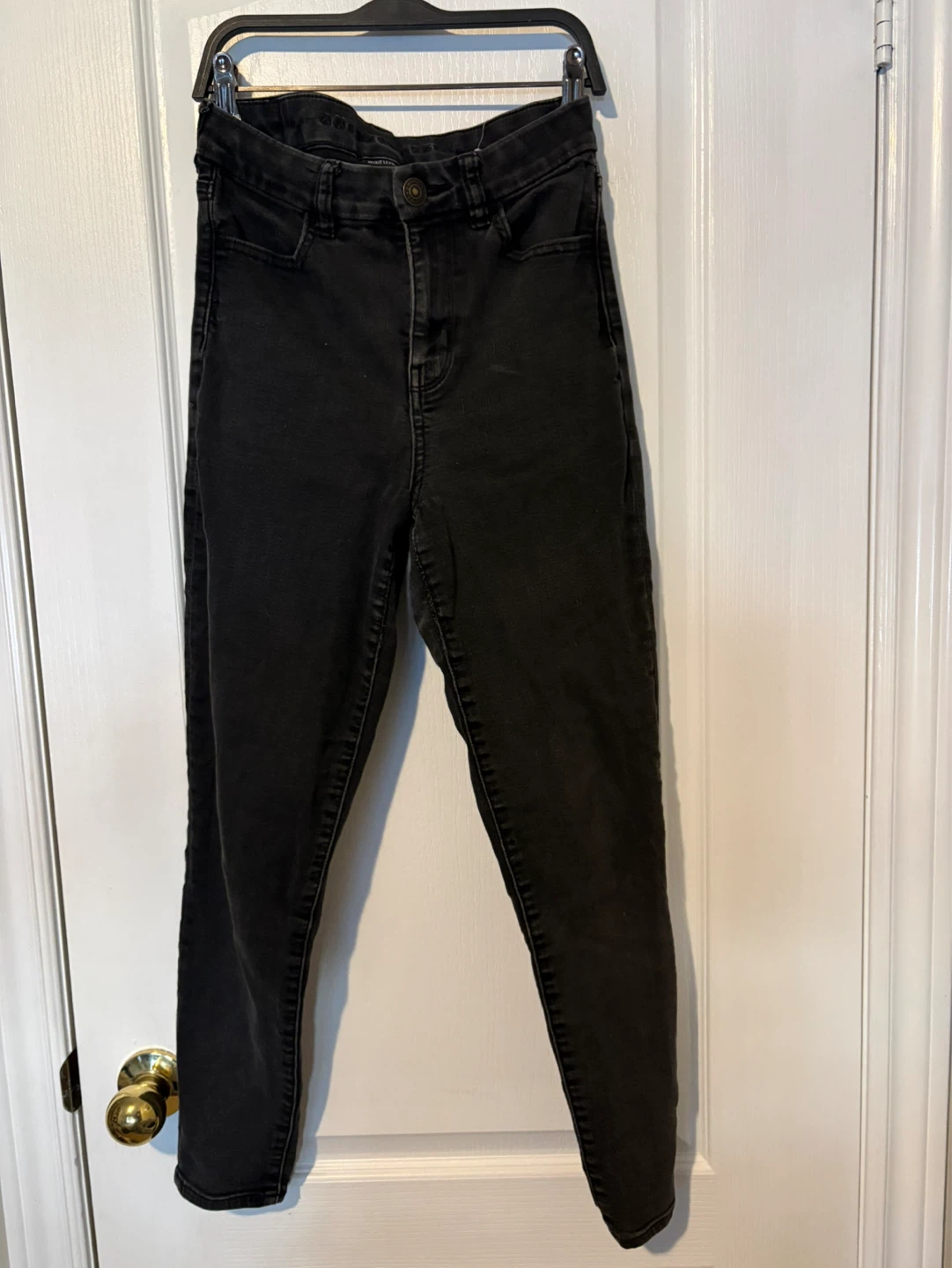 American Eagle Outfitters Black High-Waisted Jeans