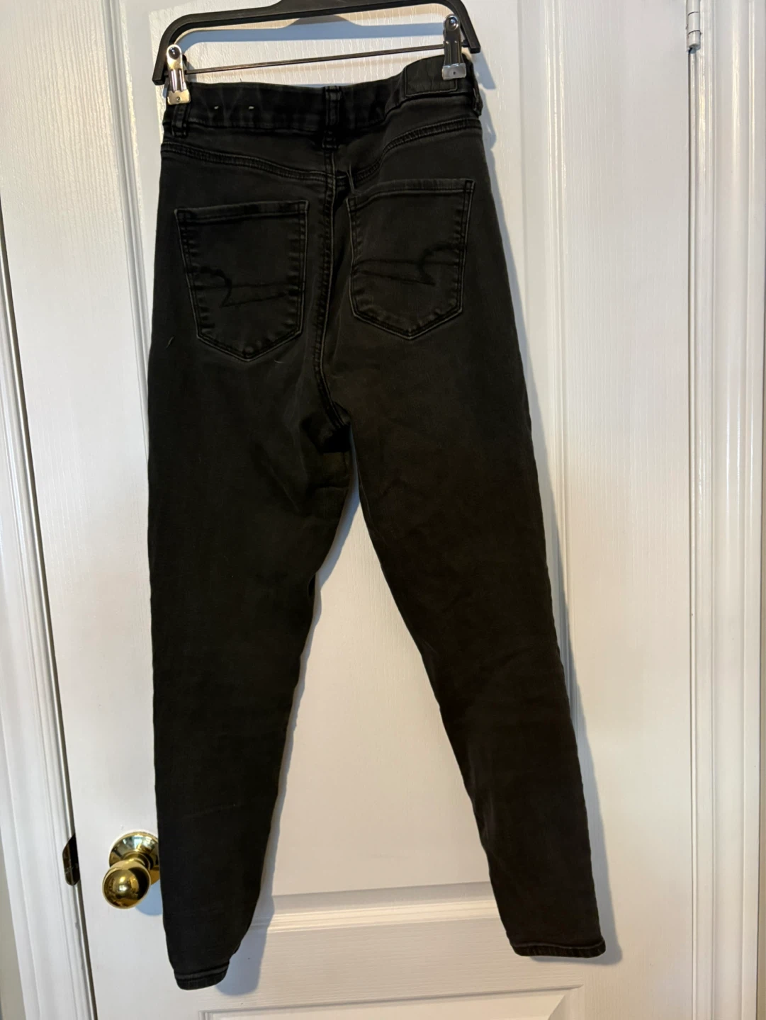 American Eagle Outfitters Black High-Waisted Jeans - photo 2