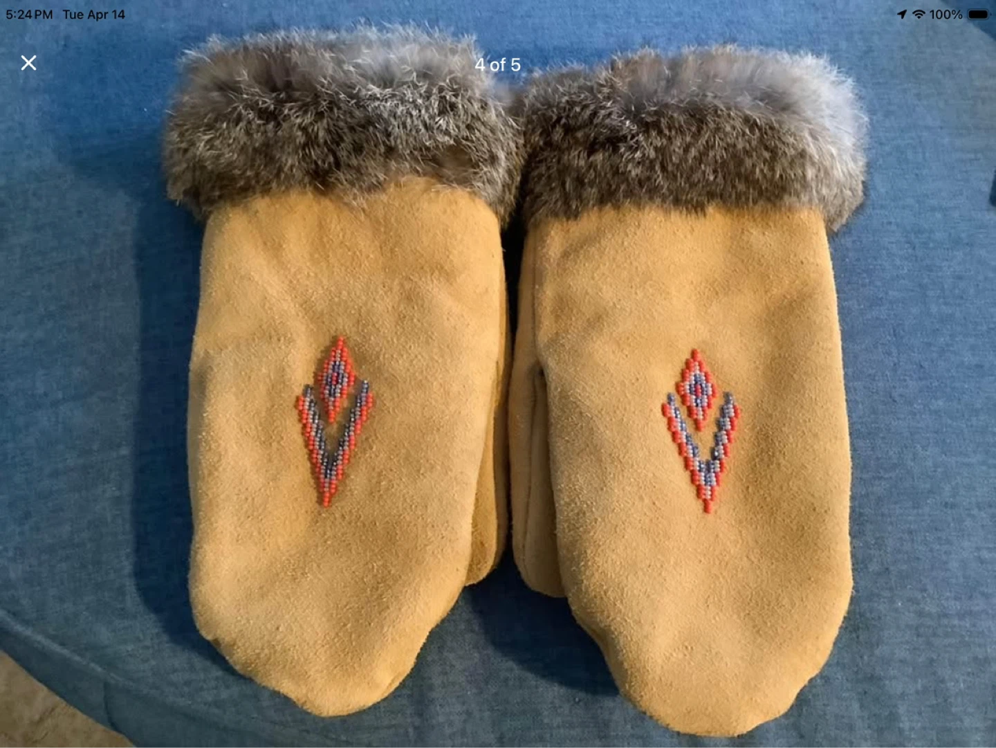 Vt Indigenous Suede Mittens with Fur Trim & a Beaded Design 🐞 - photo 4