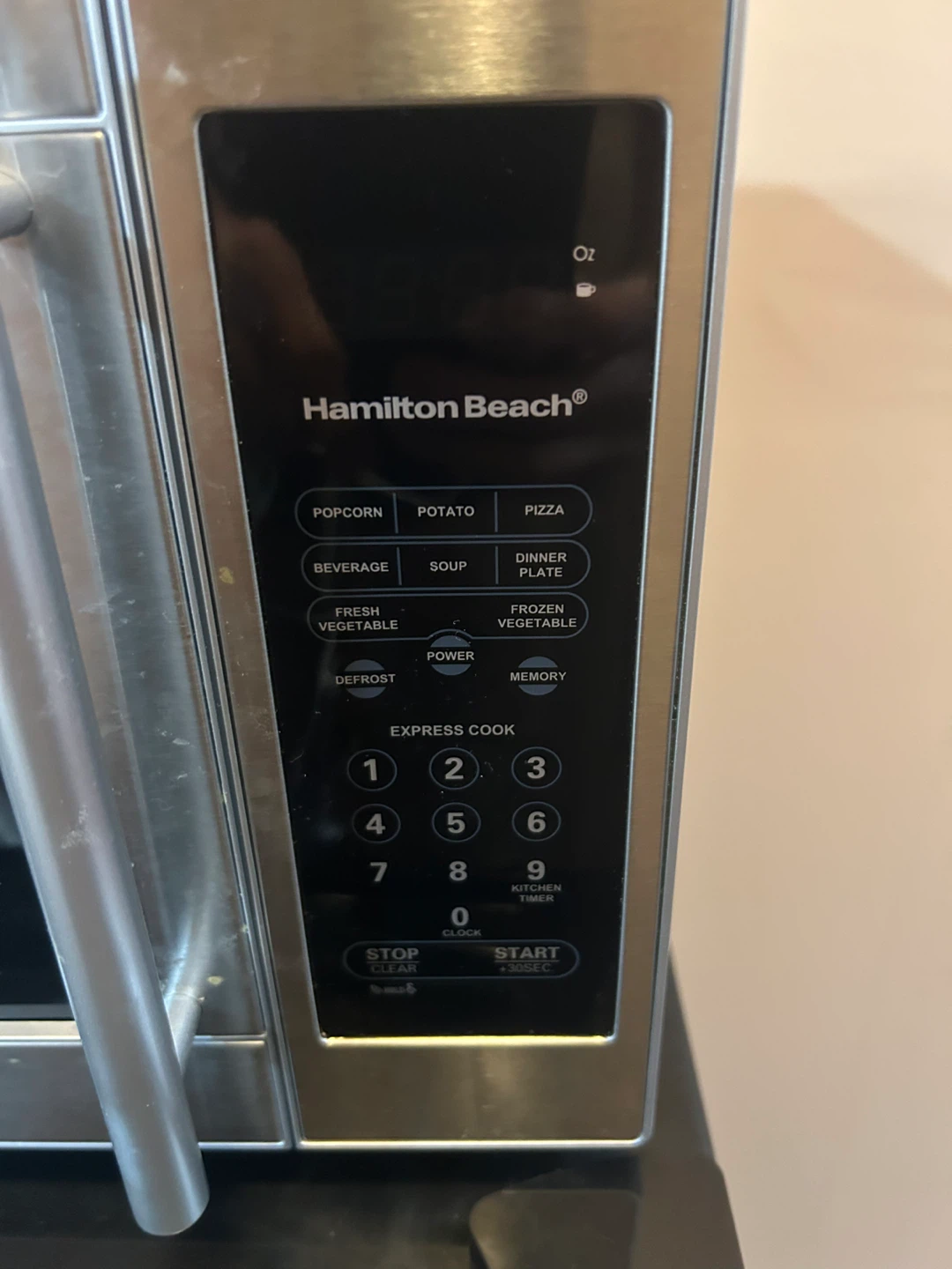 Hamilton Beach Microwave Oven - photo 2
