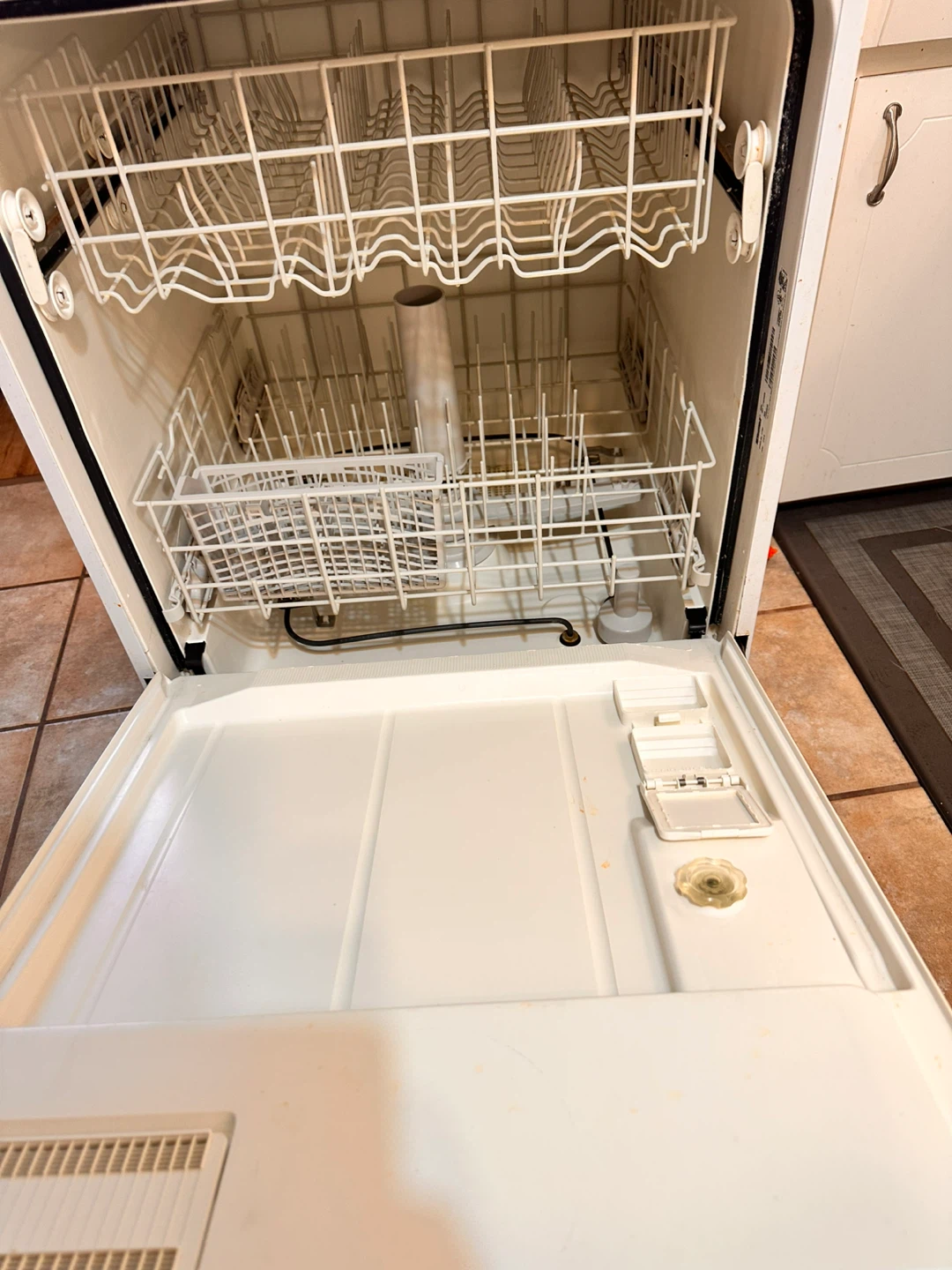 Kenmore White Dishwasher - photo 2