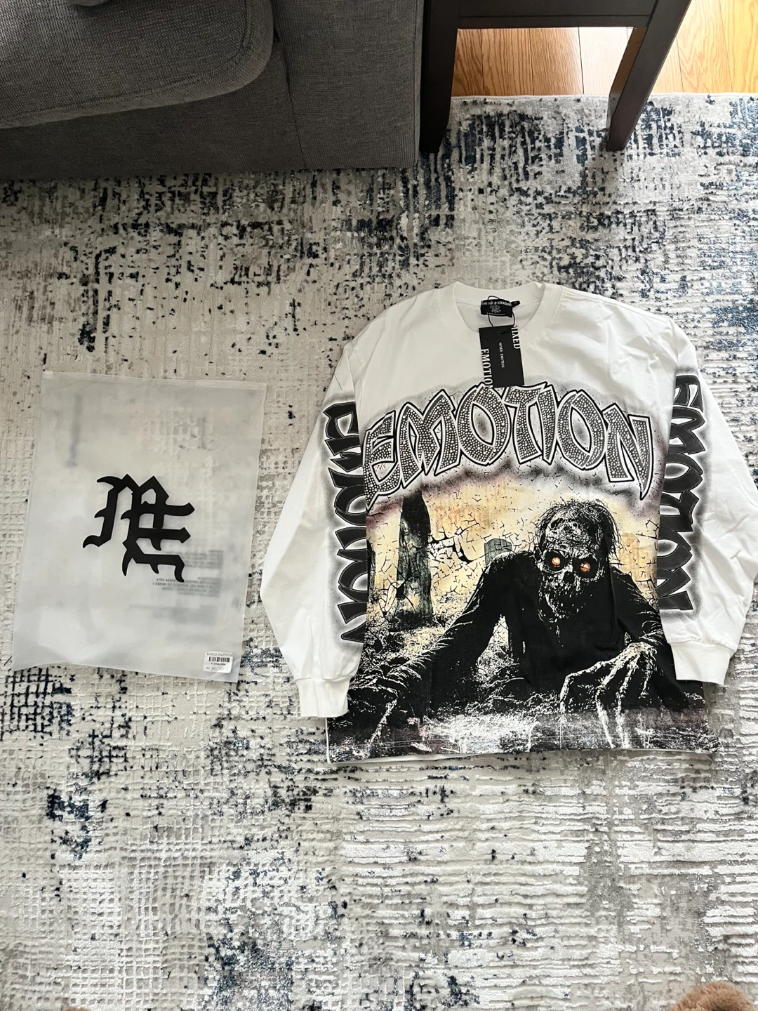 MIXED EMOTION White Zombie Graphic Long Sleeve T-Shirt