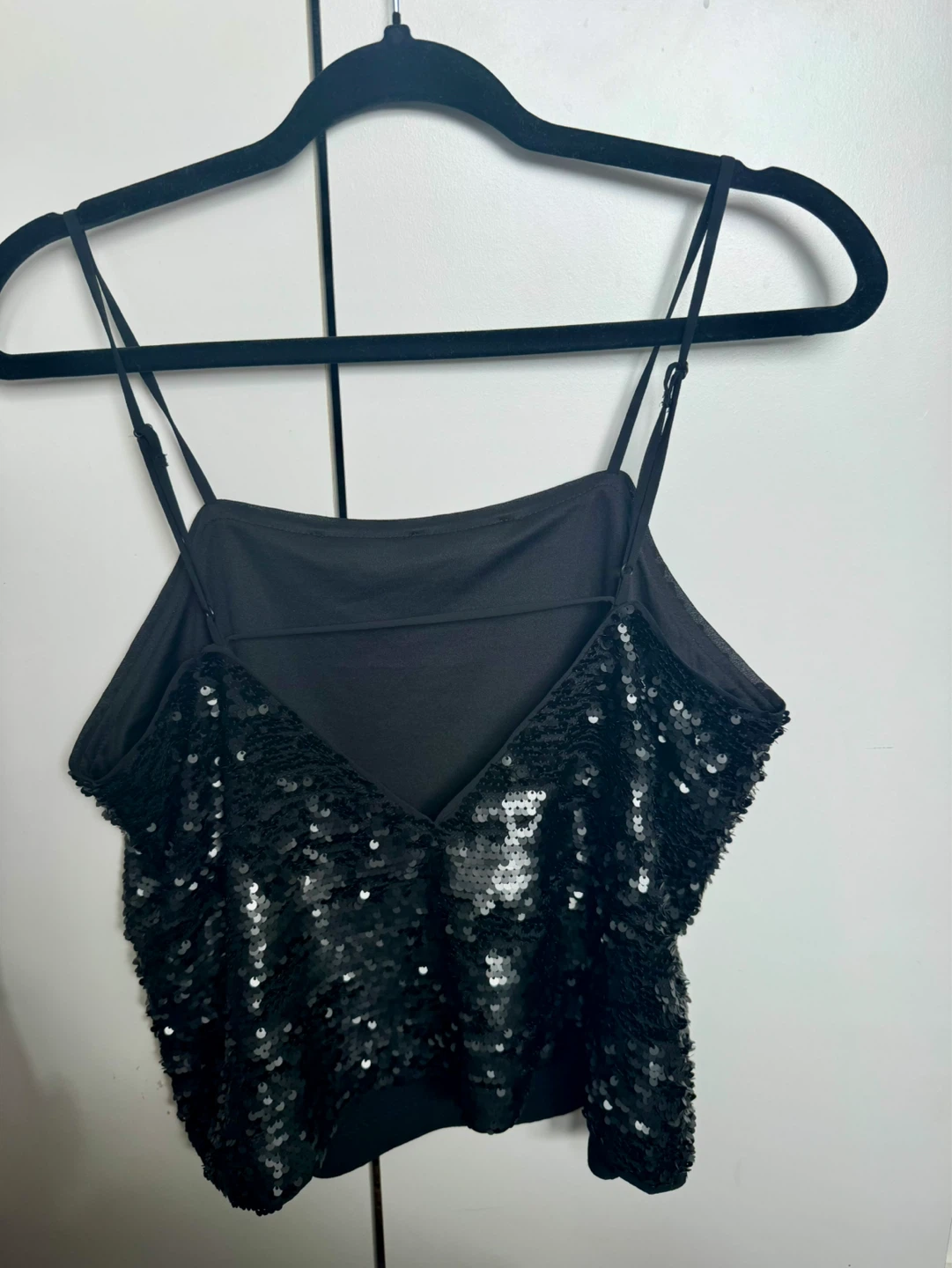 Black sequin cami top - Size 6 - photo 3