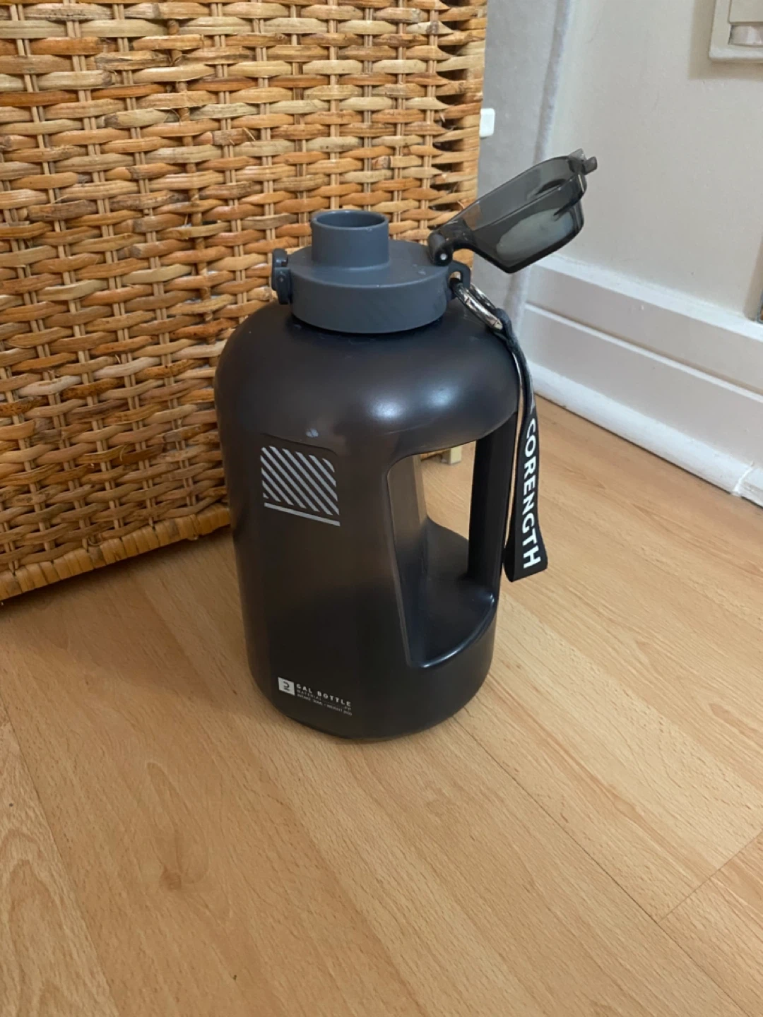 DECATHLON BOTTLE 2 Gallon Water Jug - photo 2