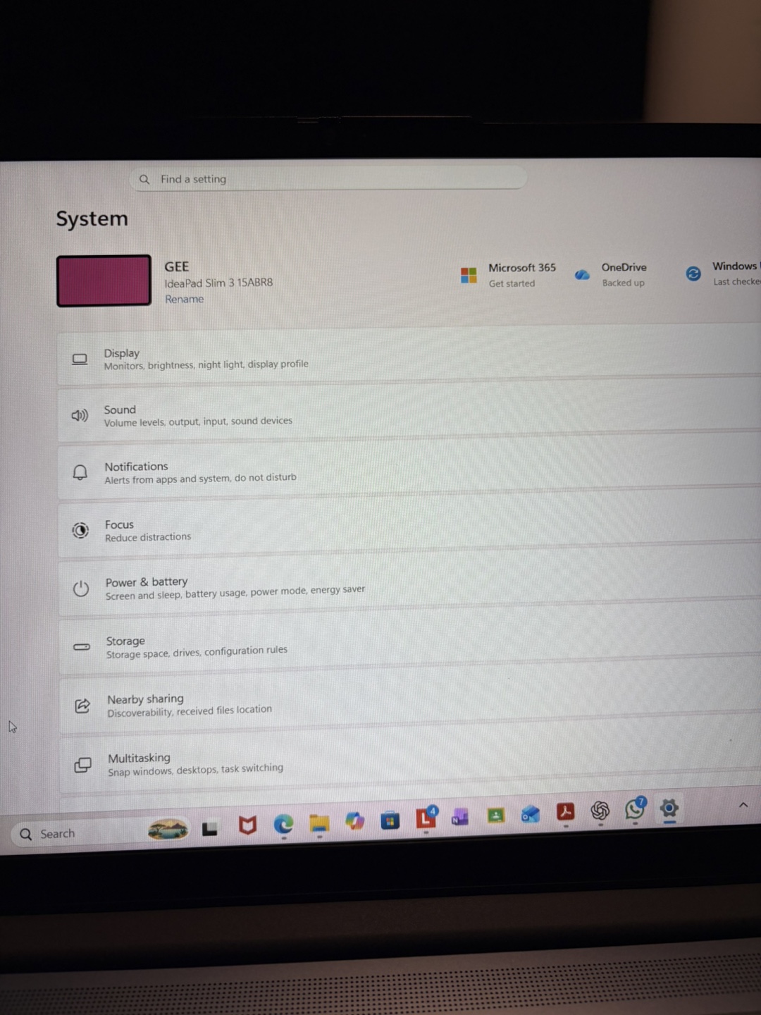 Lenovo Ideapad Slim 3 Laptop - photo 2