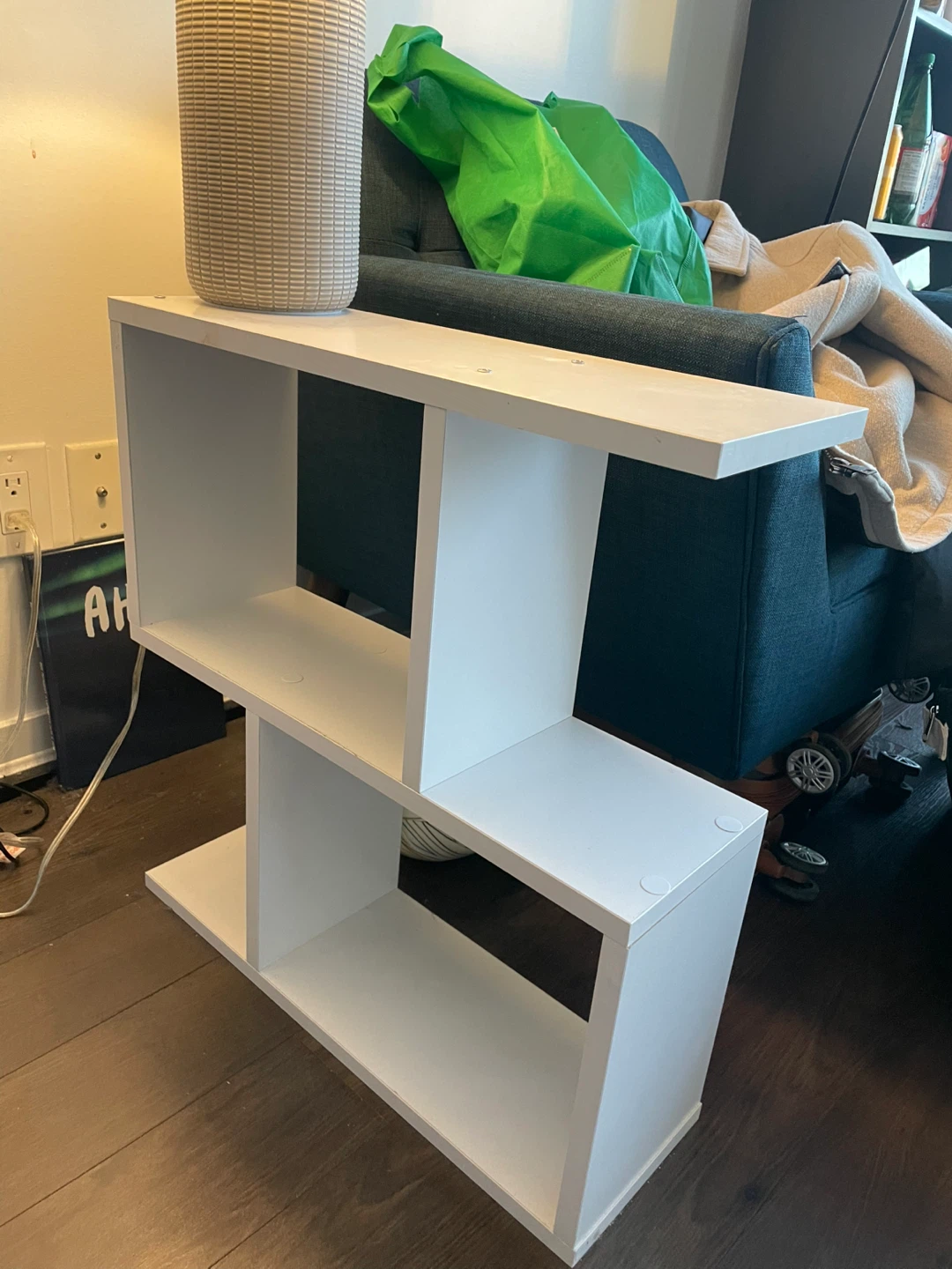 White End Table Bookshelf
