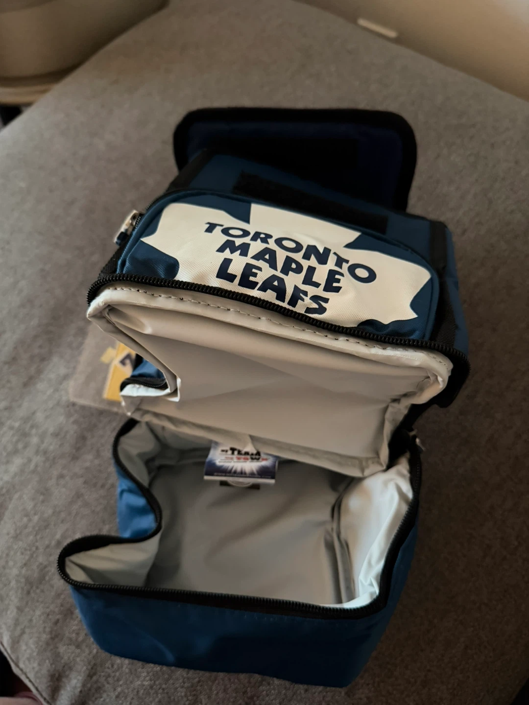 Toronto Maple Leafs insulated lunch bag - photo 5