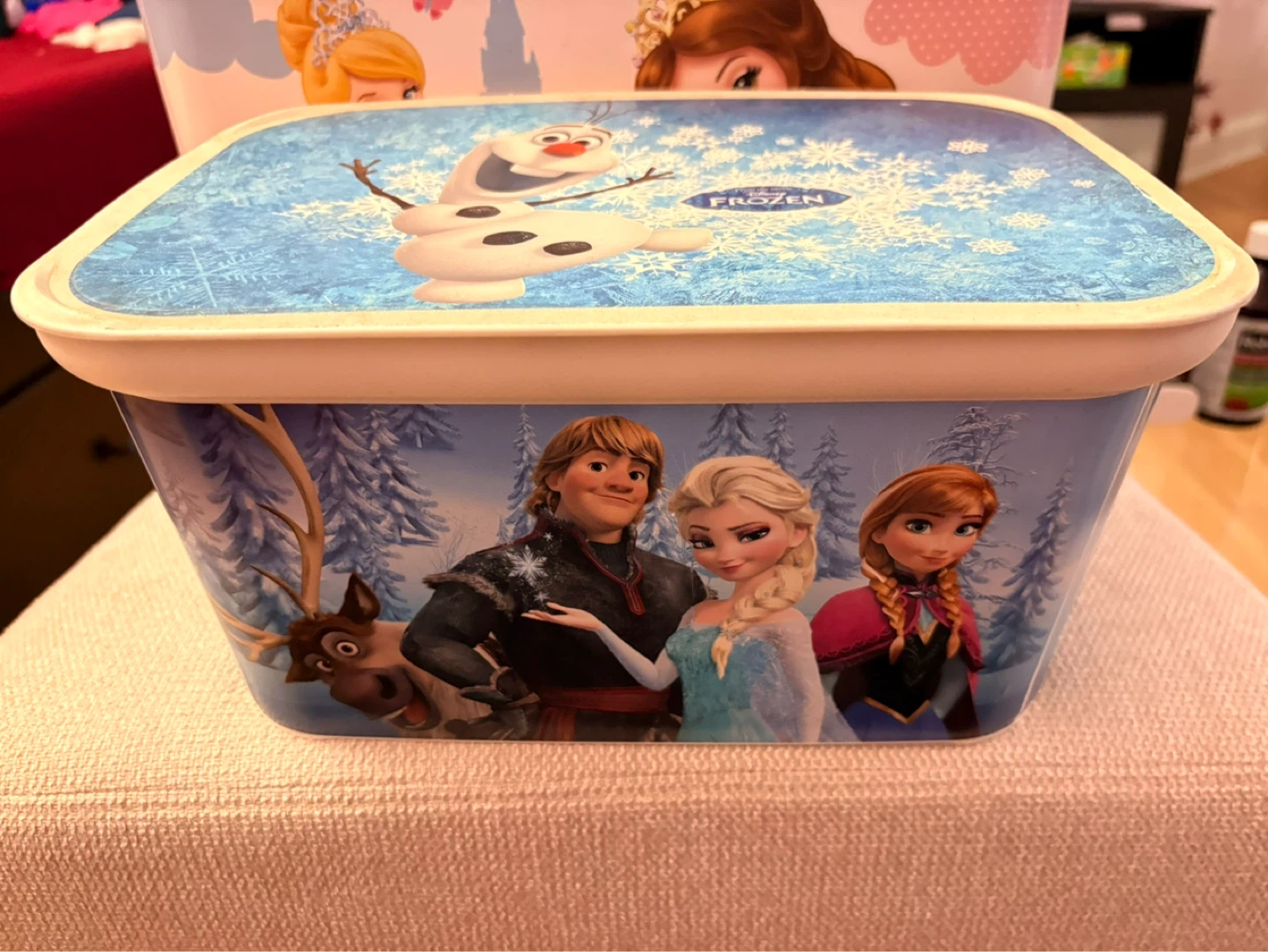 Disney Frozen Storage Container - photo 2