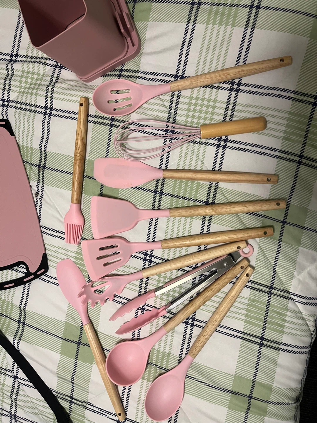 Pink Kitchen Utensil Set with Block, Knives, and Cutting Board - photo 3