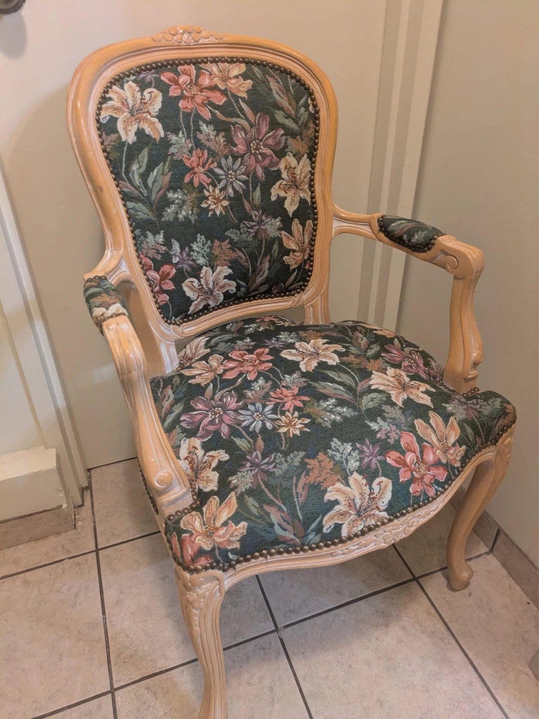 Floral Upholstered Accent Chair, Carved Wooden Frame - photo 2