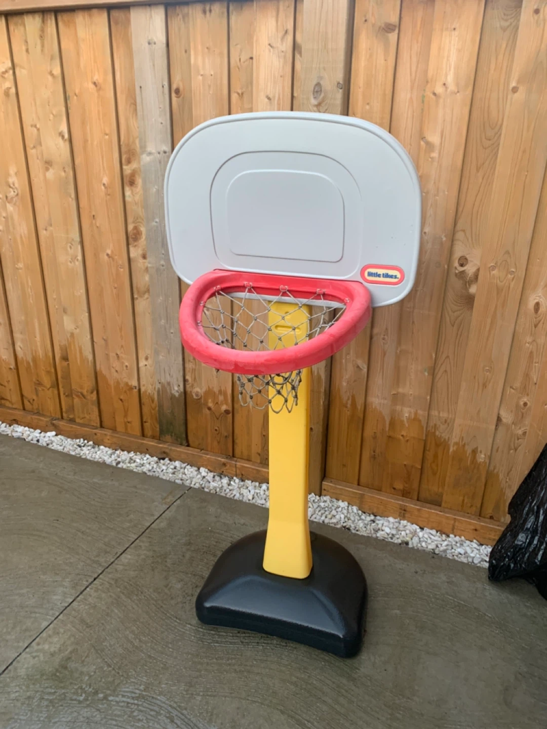 Little Tikes Basketball Hoop