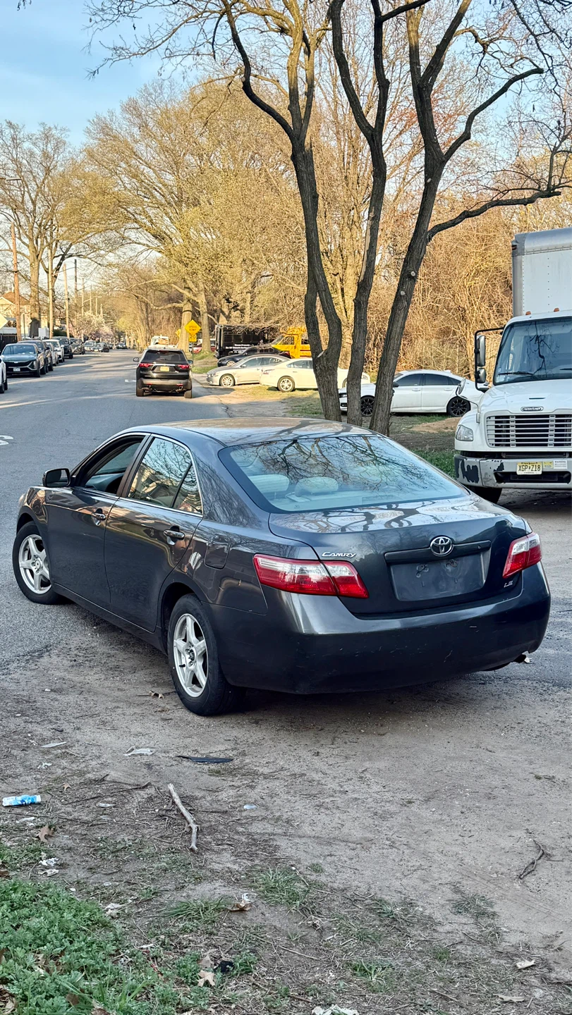 Dark Gray Toyota Camry LE Sedan 2007 - photo 5
