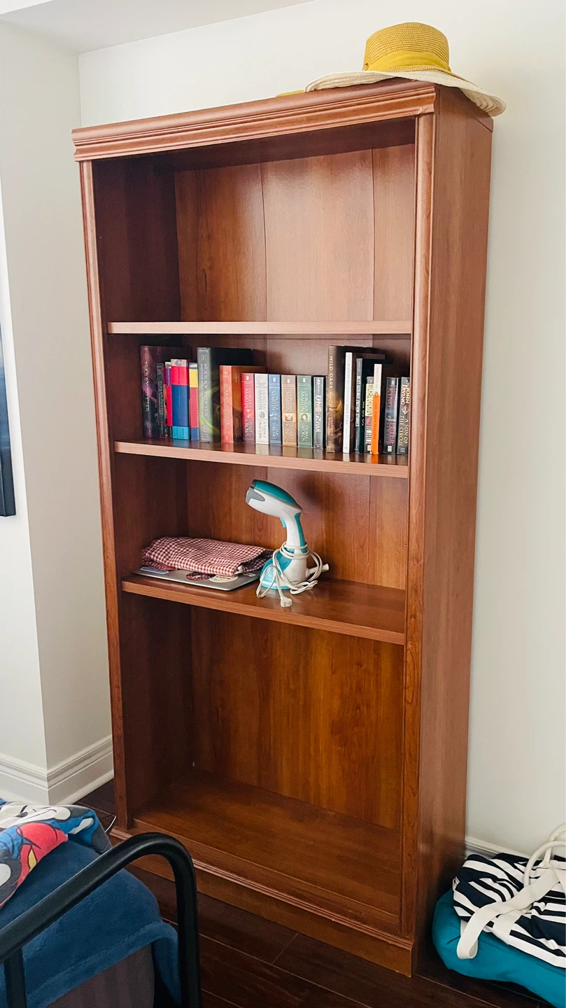 Wooden Bookshelf - photo 2