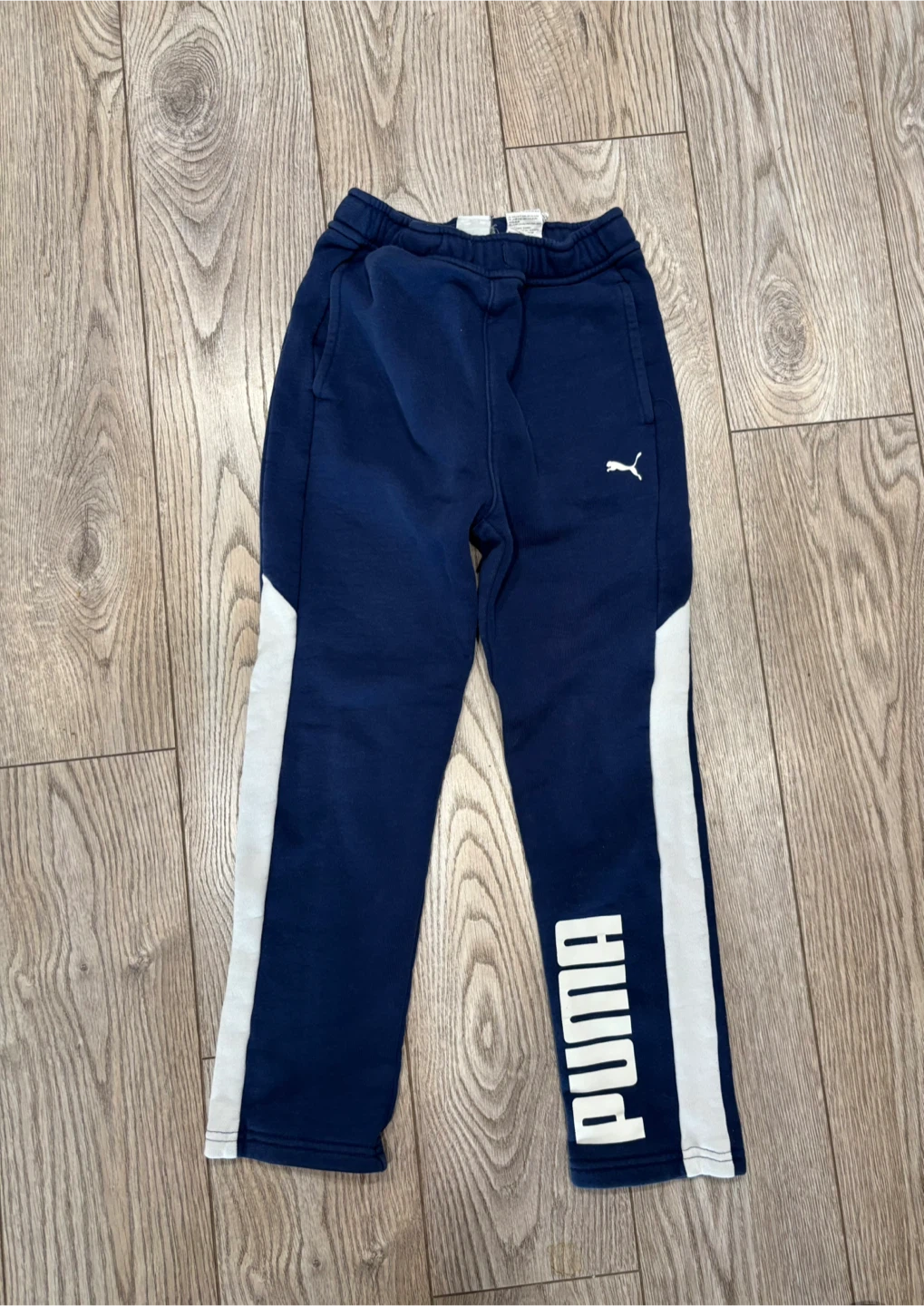 Boys Puma Sweatpants Size M (7/8) Excellent condition
