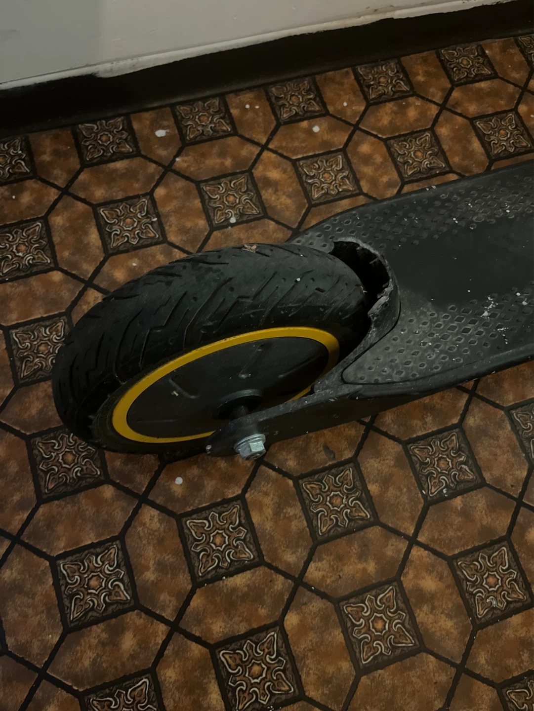 ONLY Tonight Electric Scooter, Digital, needs a New charger - photo 3