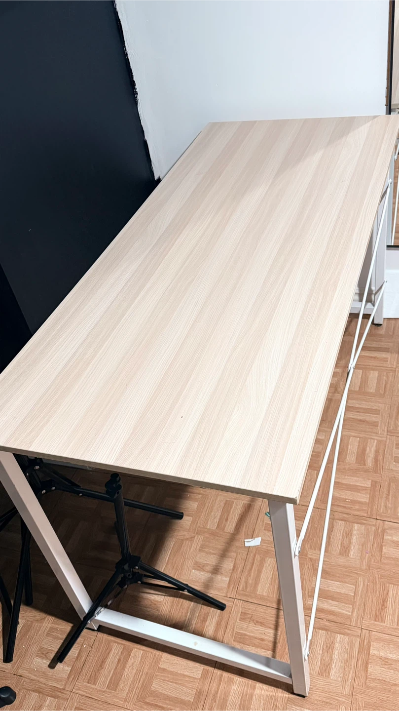 Light Wood Grain Desk with White Frame - photo 4