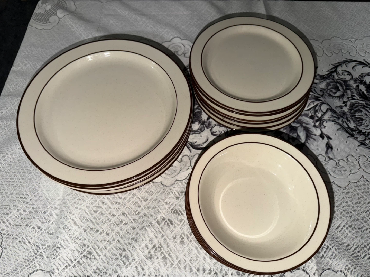 Set of 6 Dinner Plates and 6 Bowls - photo 3
