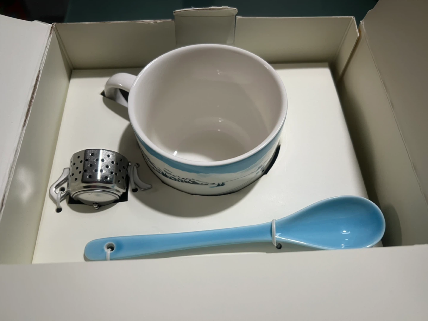 Indigo Ski Scene Tea Set with Mug, Infuser, and Spoon - photo 2