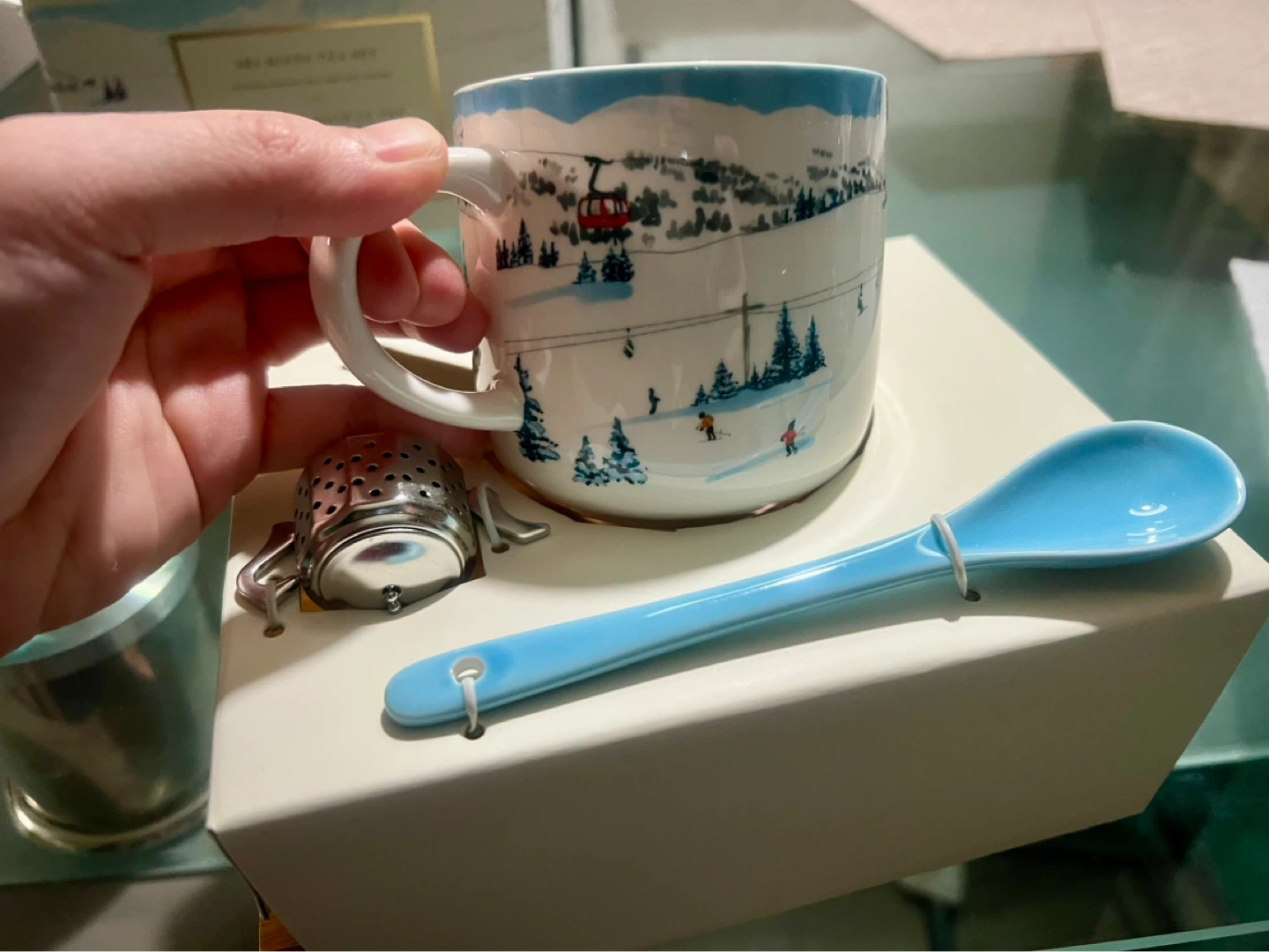 Indigo Ski Scene Tea Set with Mug, Infuser, and Spoon - photo 4
