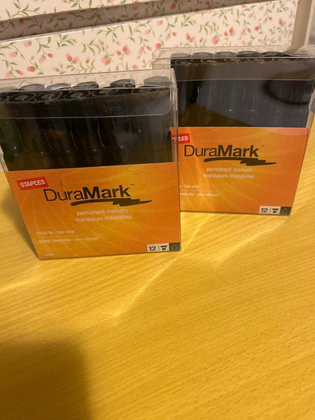 Staples DuraMark Permanent Markers, Chisel Tip, 12 Pack
