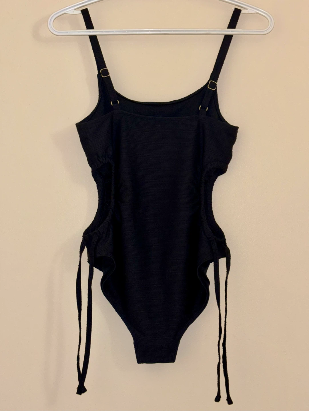 Swimsuit with side cutouts - photo 3