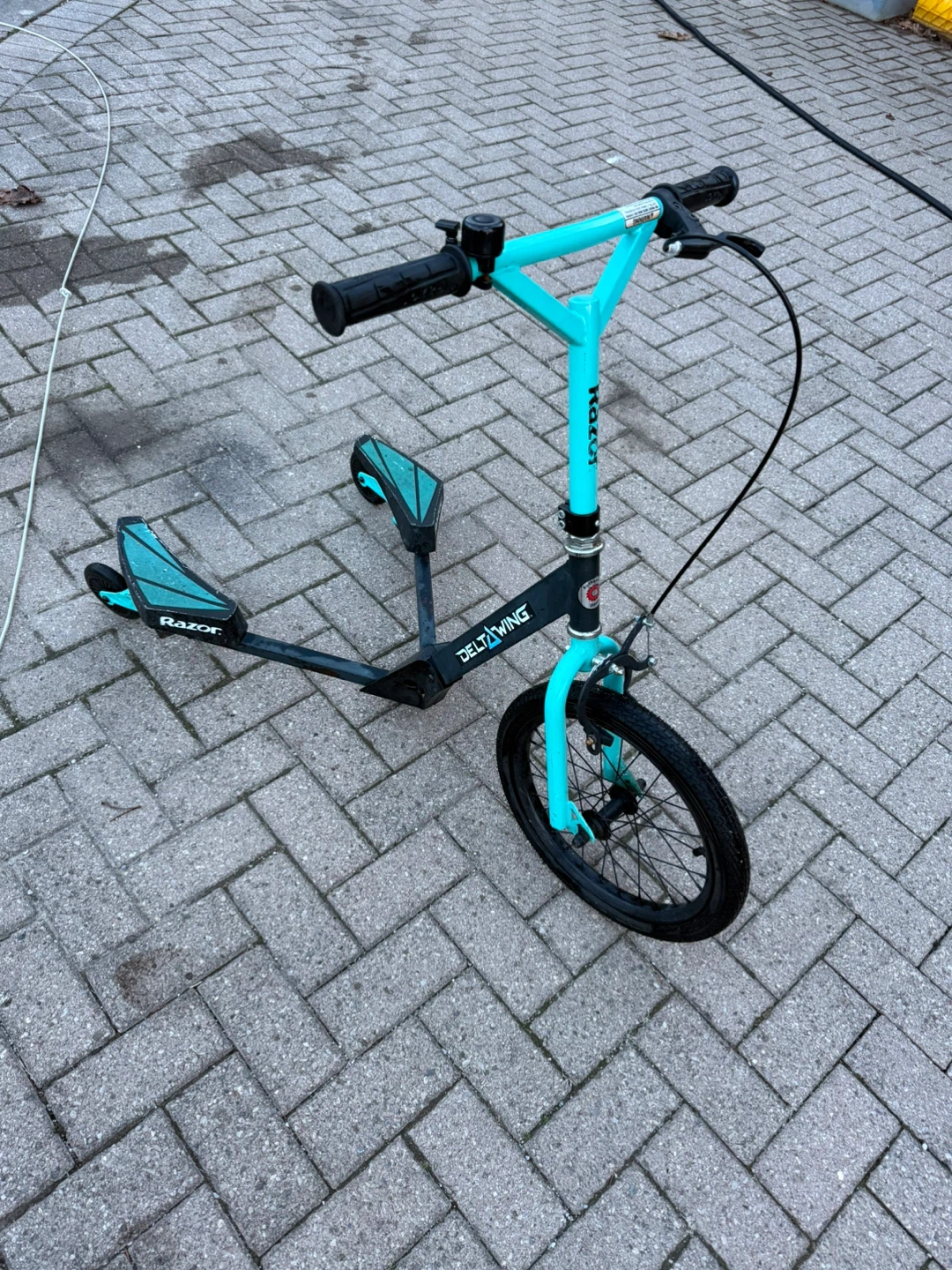 Razor Delta Wing Scooter