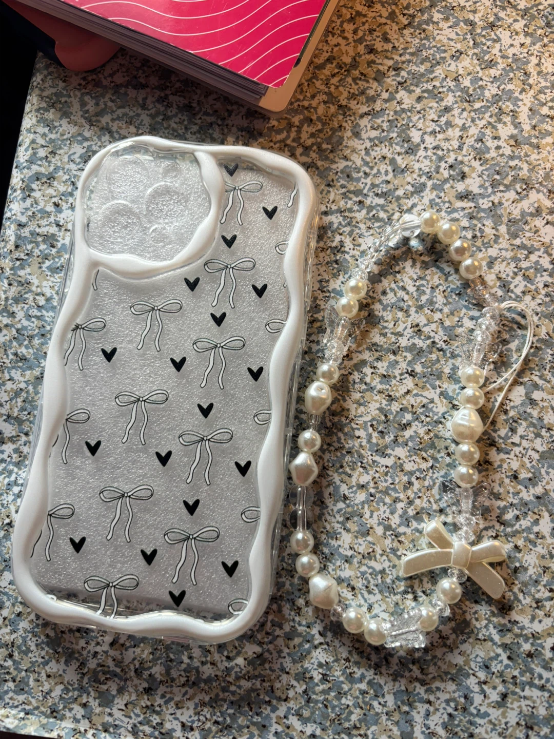 iPhone  15+ Case with Rhinestones and Pearl Strap