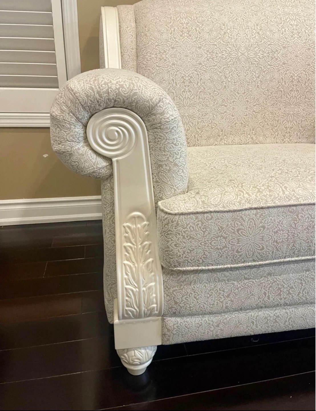 3 seater white upholstered sofa - photo 3
