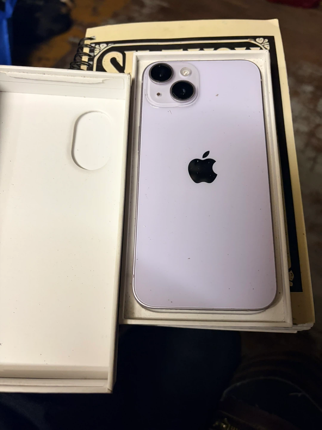 Apple iPhone 14 - Lavender